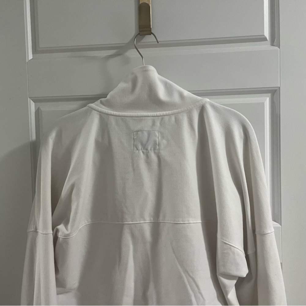 SALE Abercrombie & Fitch Cropped White Zip Up | S - Picture 5 of 6